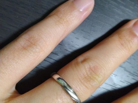 【COLANY(コラニー)の口コミ】 デザインやつけ心地など、妻が1番気に入ったところが大きかったです。
が…