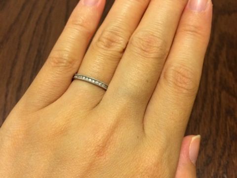 【Sirena Azzurro(セイレーン アズーロ)の口コミ】 私の小さな手に合わせて、細くてシンプルなデザインの指輪を勧めてもらい…