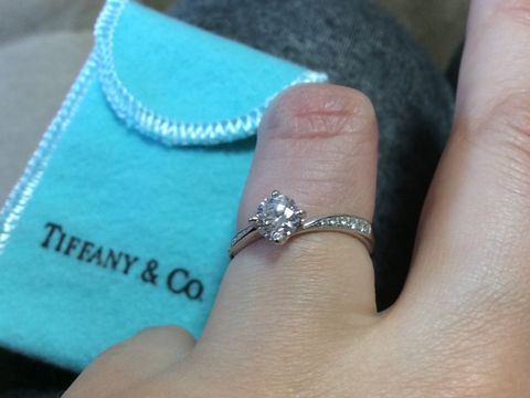 【ティファニー(Tiffany & Co.)の口コミ】 ティファニーというブランドがまずは普段買わないので、ずっと前に決めて…