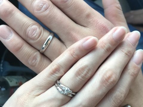 【アイプリモ(I-PRIMO)の口コミ】 婚約指輪もアイプリモで購入しました。担当の方に結婚指輪と重ね付けした…