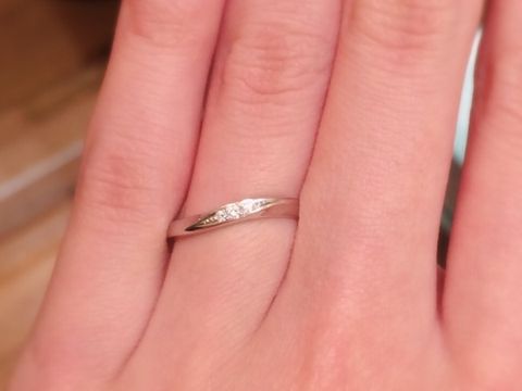 【ヴァンドーム青山(VENDOME AOYAMA)の口コミ】 何種類か着けさせて頂き、これが一番手にしっくりなじみ気に入りました。
…