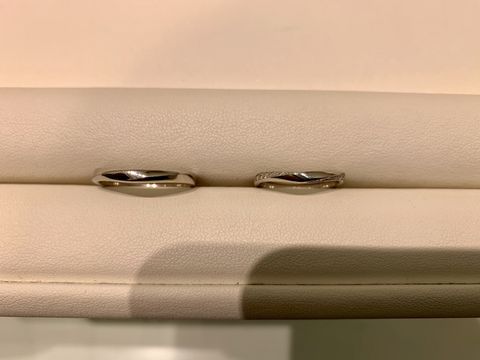 【CAFERING(カフェリング)の口コミ】 デザインが豊富でたくさん試着させてもらいました。私の指の太さからみる…