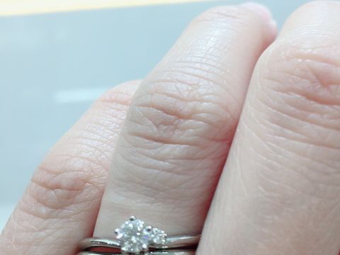 【HOSHI no SUNA 星の砂(ほしのすな)の口コミ】 シンプルだけど、ありそうで無かったデザインでした。
星の砂というだけあ…