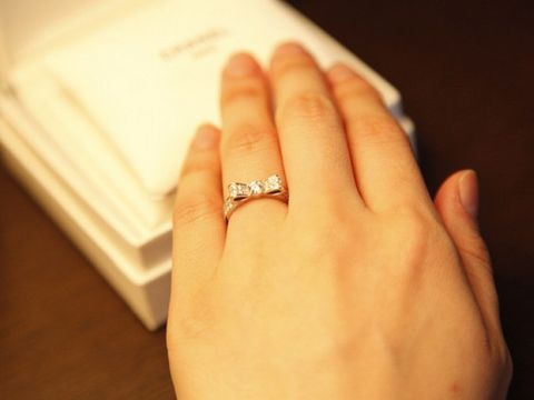 【シャネル(CHANEL)の口コミ】 結婚雑誌を見ているときに私が欲しがっているのを覚えてくれていた彼が買…