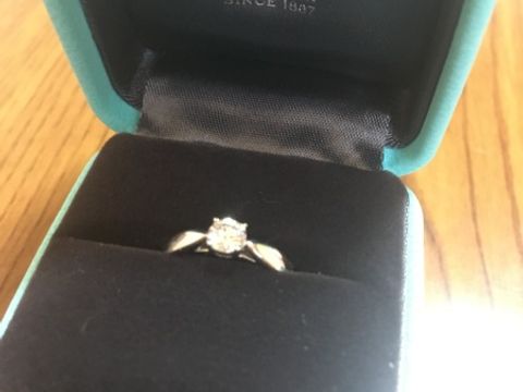 【ティファニー(Tiffany & Co.)の口コミ】 デザインとブランドです。他も見ましたが、とても可愛くて気に入りました…