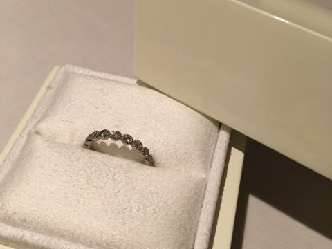 【N.Y.NIWAKA(ニューヨークニワカ)の口コミ】 普段ちょっとおしゃれをする時にも着けやすいように、一粒ダイヤではない…