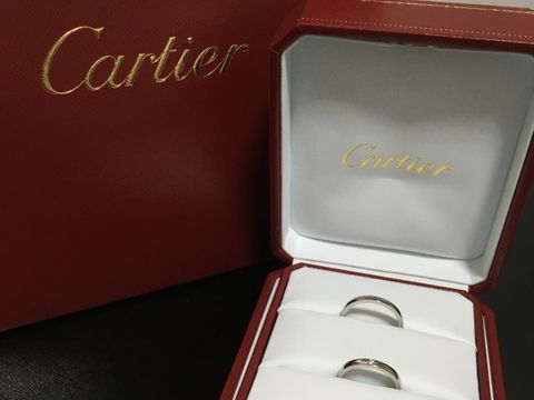 【カルティエ(Cartier)の口コミ】 婚約指輪がカルティエだったので、結婚指輪もカルティエで購入したいと考…