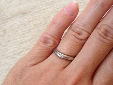 【アイプリモ(I-PRIMO)の口コミ】 旦那さんの意見を尊重しました。結婚指輪は婚約指輪と使ってペアのものな…