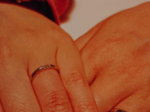 【ティファニー(Tiffany & Co.)の口コミ】 デザインは、仕事柄、派手な指輪よりもシンプルな指輪を探しておりました…