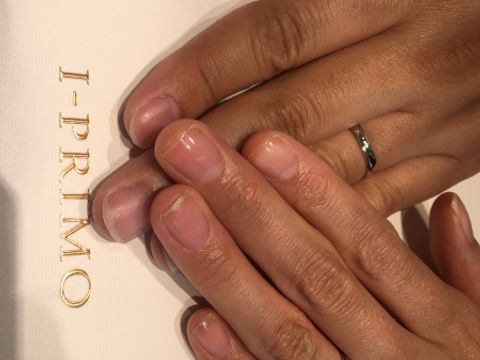 【アイプリモ(I-PRIMO)の口コミ】 いろいろなデザインを見て、V字が素敵だったので決めました。担当の店員さ…