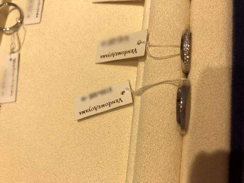 【ヴァンドーム青山(VENDOME AOYAMA)の口コミ】 シンプルかつ、他とは違うデザイン。
日常でも使いやすく、他のリングとも…