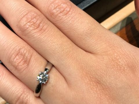 【ティファニー(Tiffany & Co.)の口コミ】 さすが王道ティファニー！という感じでした。存在感もありましたしダイヤ…