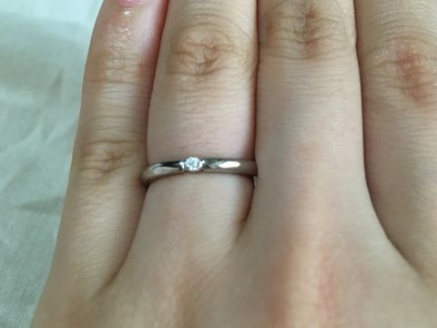 【アイプリモ(I-PRIMO)の口コミ】 素材は長く使えるプラチナだったし、シンプルて飽きの来ないデザインが気…