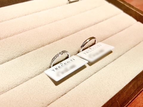 【TRECENTI(トレセンテ)の口コミ】 指輪が指に当たる感覚が少なく着け心地が良かったです。
検討したデザイン…
