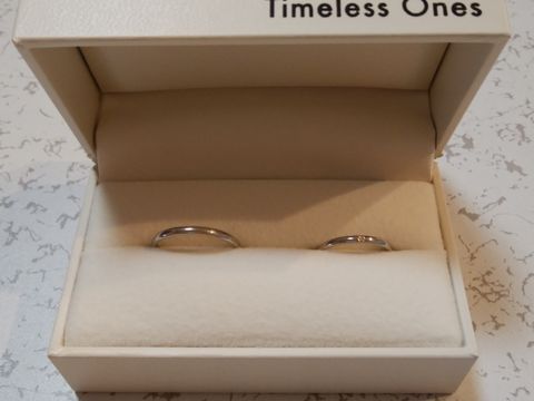 【Timeless ones Lovers(タイムレスワンズラバーズ)の口コミ】 これまでアクセサリー類をほとんど付けたことかなかったので、結婚指輪に…