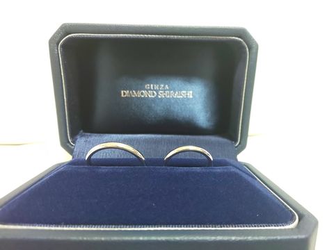 【銀座ダイヤモンドシライシの口コミ】 指輪のデザインはいたってシンプルで、装飾もないプラチナのリングです。…