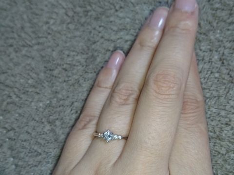 【アイプリモ(I-PRIMO)の口コミ】 華やかで普段づかいもできる。重ねづけもできて、かつ指の太さが目立たな…