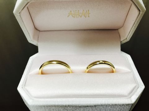 【AHKAH(アーカー)の口コミ】 ゴールドの指輪を探しており、デザインがシンプルなのにとても可愛かった…