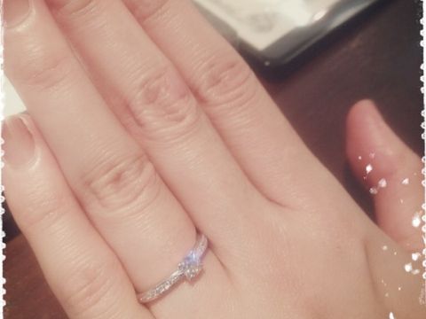 【ICHAROI(イサロイ)の口コミ】 彼が選んできてくれました。国内産で金属の練り方や仕上げ方が丁寧そう！…