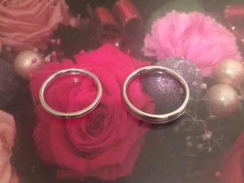 【ICHAROI(イサロイ)の口コミ】 婚約指輪をこちらで購入しておりました。こちらはセットリングでなくても…