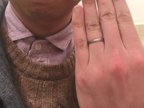 【ete(エテ)の口コミ】 キラキラした指輪ではなく、落ち着いたマットな印象の指輪を探していたの…