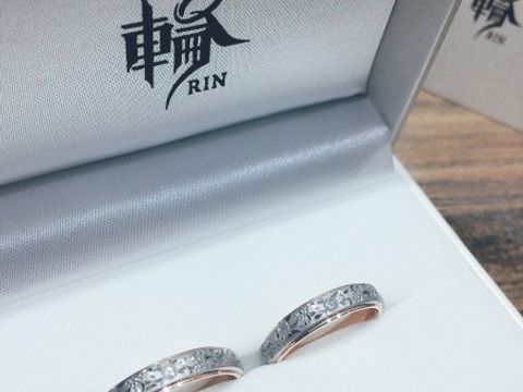 【輪-RIN-の口コミ】 他の人とかぶらないようなデザインの結婚指輪を探していたところ、桜子に…