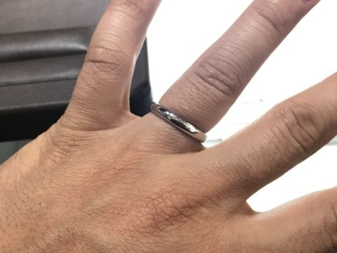 【アイプリモ(I-PRIMO)の口コミ】 シンプルな指輪の方が飽きがこなくて長く付けてられると思い試着をした。
…