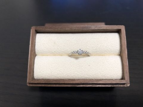 【PORTADA(ポルターダ)の口コミ】 婚約指輪と結婚指輪を重ね付けしたかったので、重ね付けが可能なデザイン…