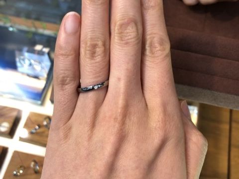 【SORA(ソラ)の口コミ】 ジルコニウムでプラチナよりも重厚感が強くカッコいい輝きがありました。…