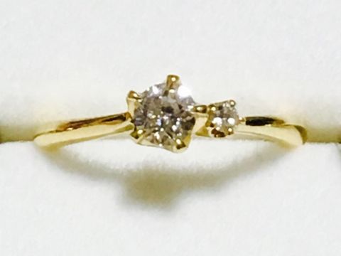 【festaria VOYAGE(フェスタリア ボヤージュ)の口コミ】 元々婚約指輪は買う予定ありませんでしたが、色々考えて一生に一度なので…