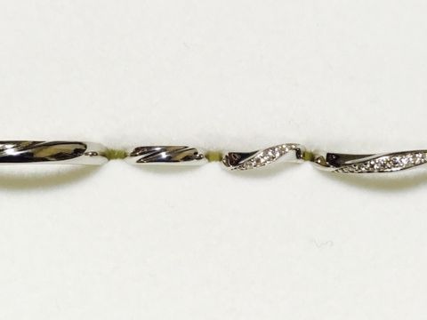 【festaria bijou SOPHIA(フェスタリア ビジュソフィア)の口コミ】 婚約指輪もフェスタリアさんで購入したので結婚指輪もこちらに決めました…