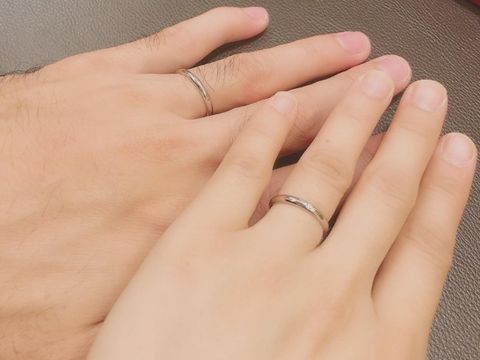 【カルティエ(Cartier)の口コミ】 結婚指輪という感じで、はめていても邪魔にならない指輪です。とても丈夫…