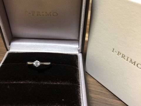 【アイプリモ(I-PRIMO)の口コミ】 華奢でシンプルなデザインがよく、このリングがぴったりだったのでこちら…
