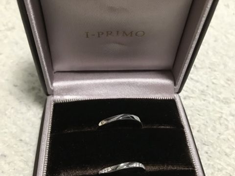 【アイプリモ(I-PRIMO)の口コミ】 ウェーブの指輪を探していました。指がすっきり長く見える形やダイヤが気…