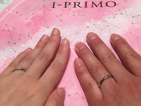 【アイプリモ(I-PRIMO)の口コミ】 指輪のデザインは大きいダイヤがあるよりシンプルに横に広がって着いてい…