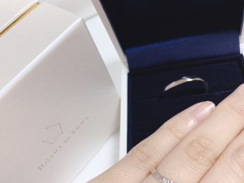 【HOSHI no SUNA 星の砂(ほしのすな)の口コミ】 ウェーブ系のデザイン・ピンクの石が入った指輪が希望でいくつか悩みまし…