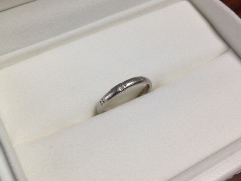 【ギンザタナカブライダル(GINZA TANAKA BRIDAL)の口コミ】 ずっとつけているものなのでつけやすいもの、歳を重ねても飽きのこないも…