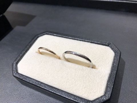 【SIENAROSE(シエナロゼ)の口コミ】 婚約指輪もSIENAでオーダーしました。はじめは、結婚指輪はデザインリング…