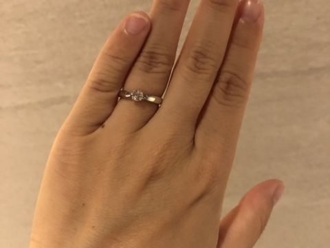 【ティファニー(Tiffany & Co.)の口コミ】 手が小さいので、ダイヤの石が大きすぎたり、リング部分が太いと指輪映え…
