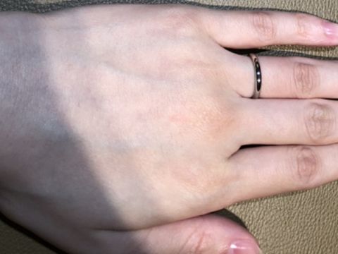 【カルティエ(Cartier)の口コミ】 シンプルでダイヤの付いていないデザインを探していました。カルティエの1…