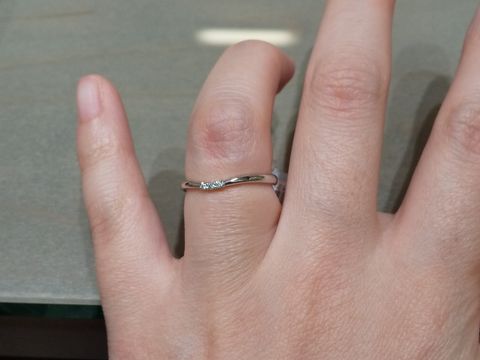 【アイプリモ(I-PRIMO)の口コミ】 控えめなダイヤと細みのリングがとても好みでした。ピンクゴールドを選択…