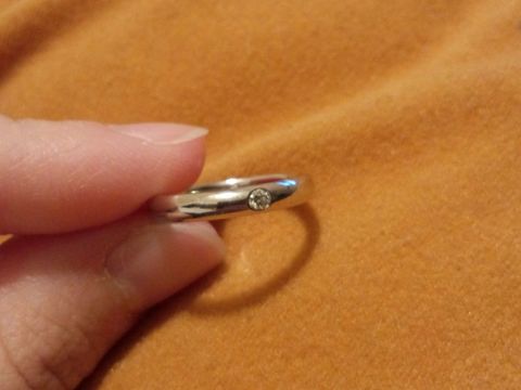 【ハリー・ウィンストン(Harry Winston)の口コミ】 とてもシンプルなデザインなので、どんな服装にも合わせやすいです。
そし…