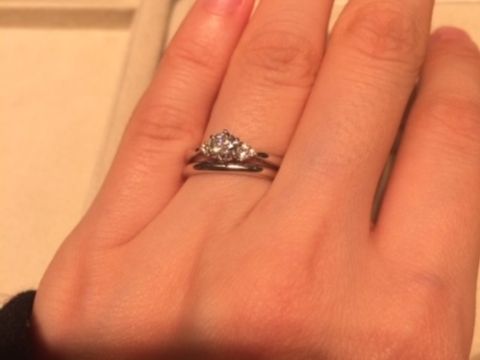 【ギンザタナカブライダル(GINZA TANAKA BRIDAL)の口コミ】 ブーケ＆ブートニアのメレダイヤの輝きが素敵です。セットの結婚指輪も素…