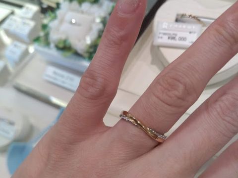 【CHARMY(チャーミー)の口コミ】 定番からこだわったデザインまで揃っています。シンプルすぎず派手すぎず…