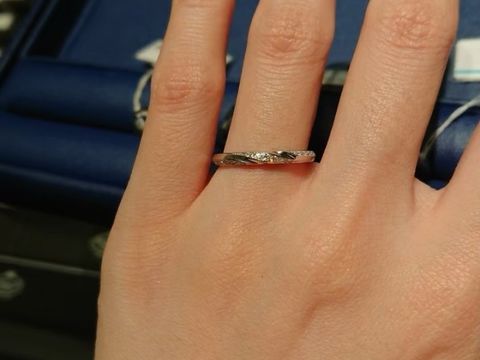 【エクセルコダイヤモンド(EXELCO DIAMOND)の口コミ】 ストレートタイプです。全体的にねじりがたくさん入っており、そこにダイ…