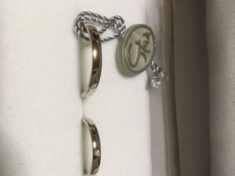 【STAR JEWELRY(スタージュエリー)の口コミ】 たまたま見に行った時に、スタージュエリーで70周年記念モデルの結婚指輪…