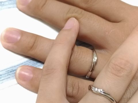 【カオキ　ダイヤモンド専門卸直営店の口コミ】 沢山見せて頂いた中から、気に入ったデザインのものを選びました。またそ…