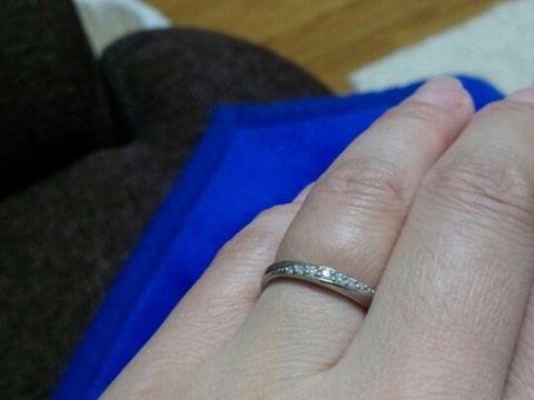 【4℃ BRIDAL(ヨンドシーブライダル)の口コミ】 元々授かり婚だったこともあり、貯金もないので結婚指輪のみだけで婚約指…