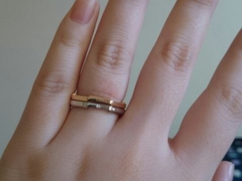 【グッチ(GUCCI)の口コミ】 まず日本限定というのに惹かれました。
他の指輪とは違い少しかくかくして…