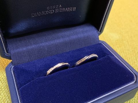 【銀座ダイヤモンドシライシの口コミ】 シンプルで飽きずに長くつけられるデザインが素敵だと思いました。私も夫…